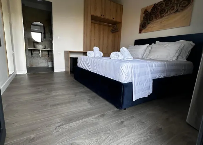 Panorama Hideaway 2*