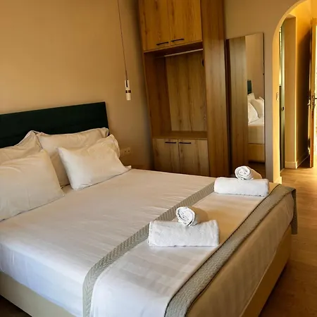 Ξενοδοχείο με διαμερίσματα Panorama Hideaway 3*