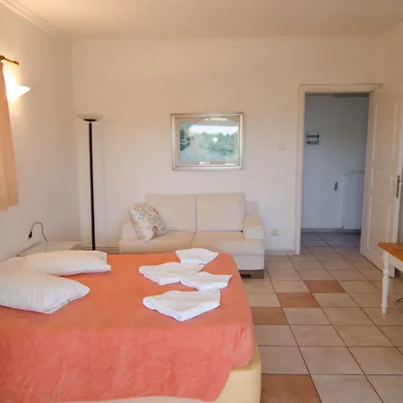 Ξενοδοχείο με διαμερίσματα Panorama Hideaway 3*