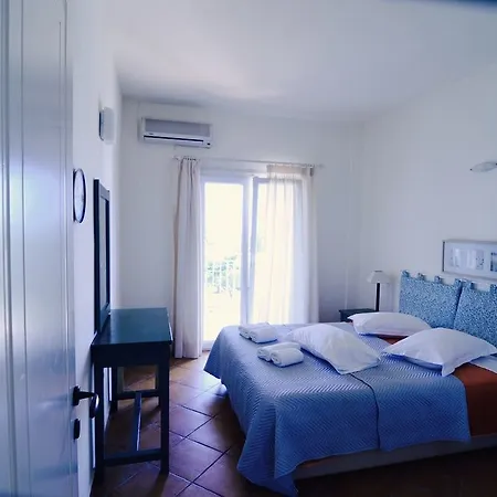Ξενοδοχείο με διαμερίσματα Panorama Hideaway 3*