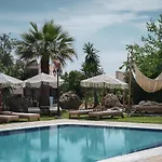 Panorama Hideaway מלון דירות דאסיה
