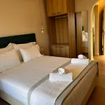 מלון דירות Panorama Hideaway 2*