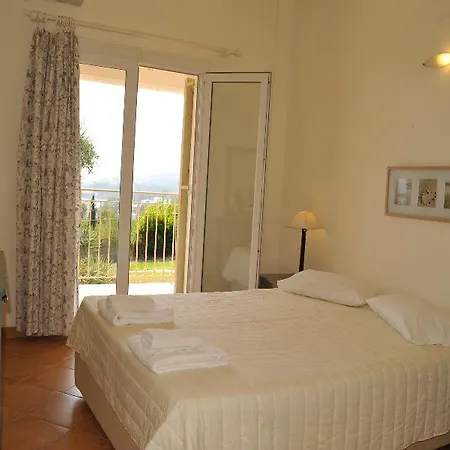 Panorama Hideaway 3* Dassia (Corfu)
